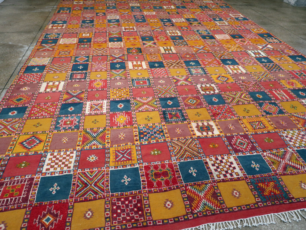 Vintage Moroccan Oversize Carpet, No.25717 - Galerie Shabab