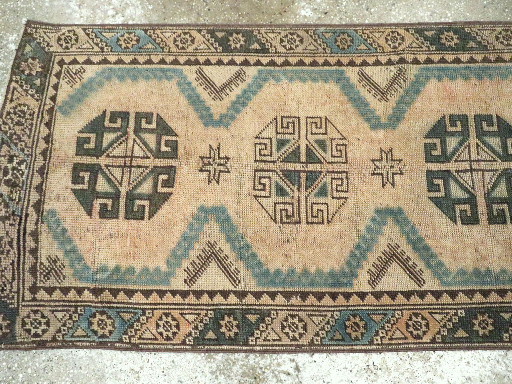 Vintage Turkish Anatolian Runner, No.25719 - Galerie Shabab