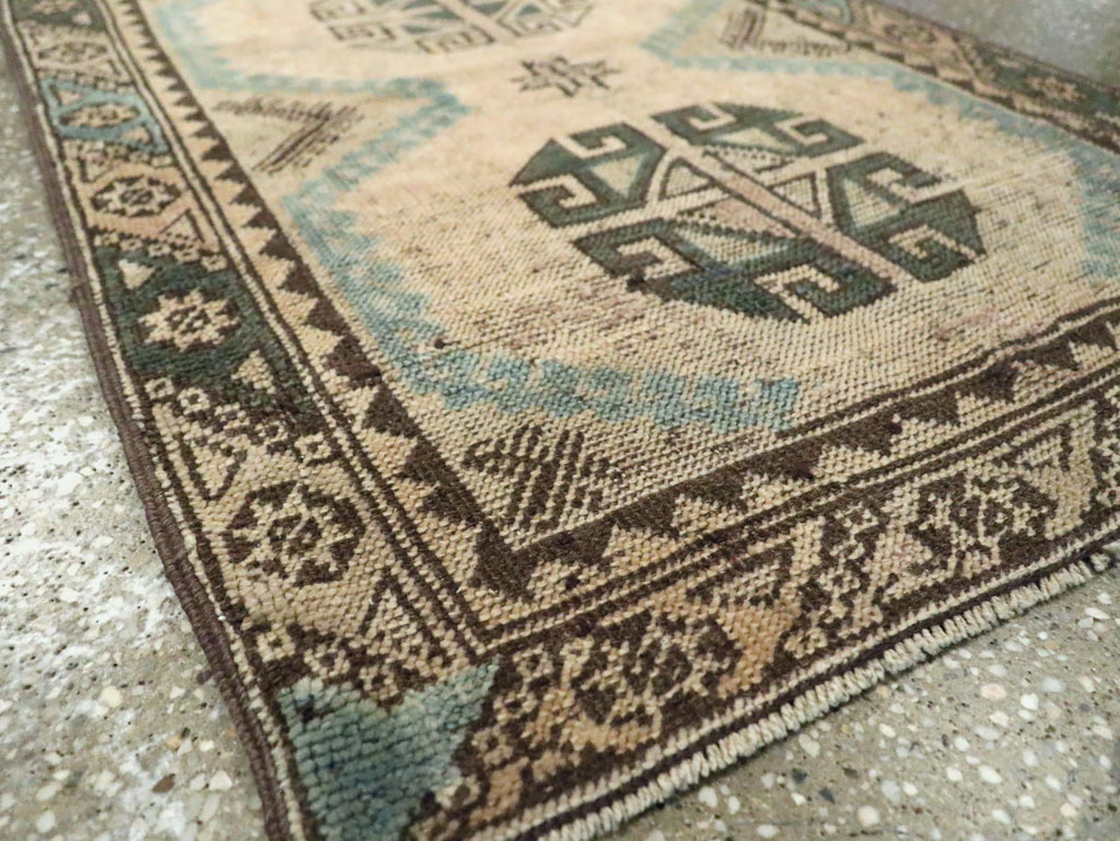 Vintage Turkish Anatolian Runner, No.25719 - Galerie Shabab