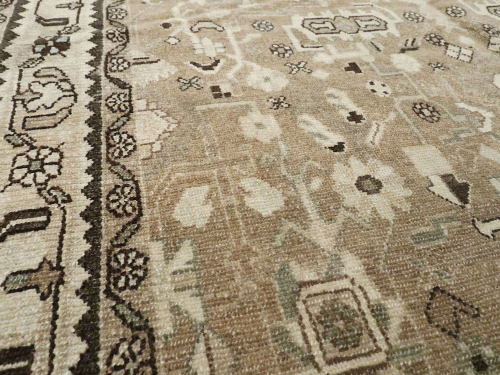 Vintage Persian Malayer Gallery Carpet, No.25737 - Galerie Shabab