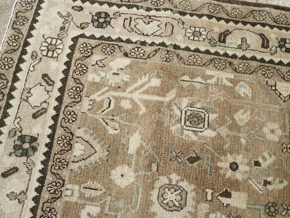Vintage Persian Malayer Gallery Carpet, No.25737 - Galerie Shabab