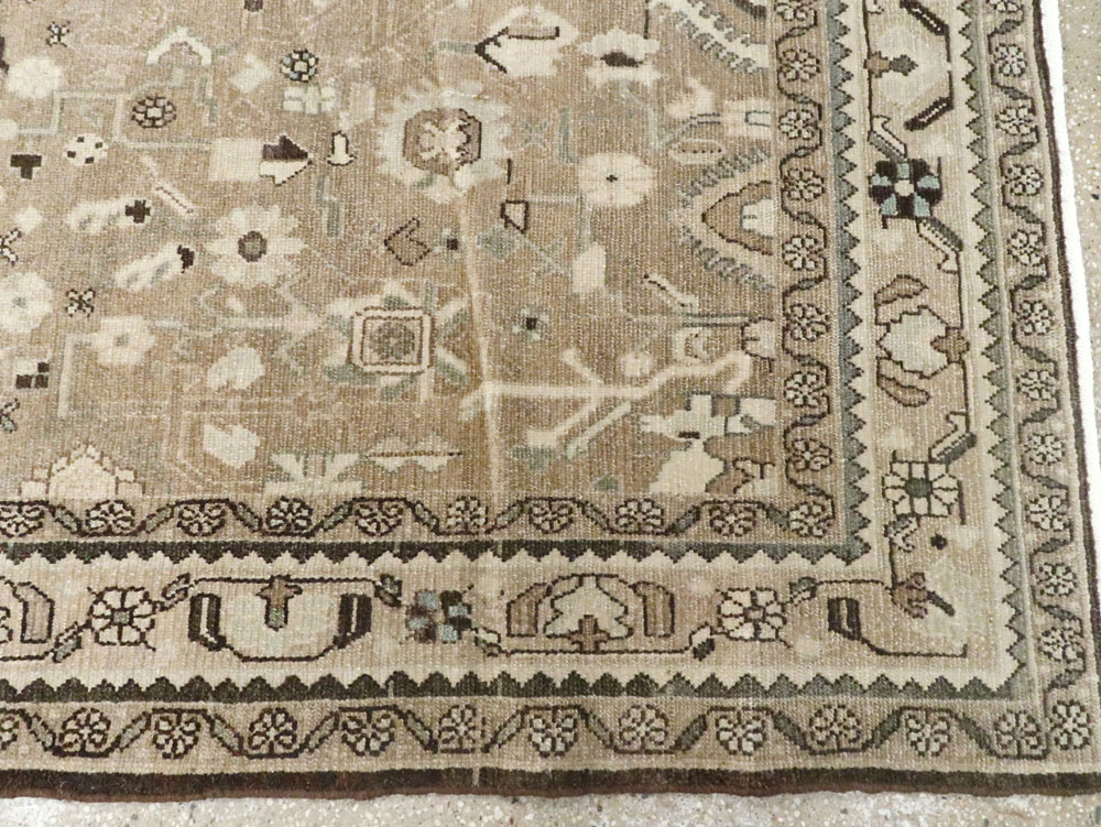 Vintage Persian Malayer Gallery Carpet, No.25737 - Galerie Shabab