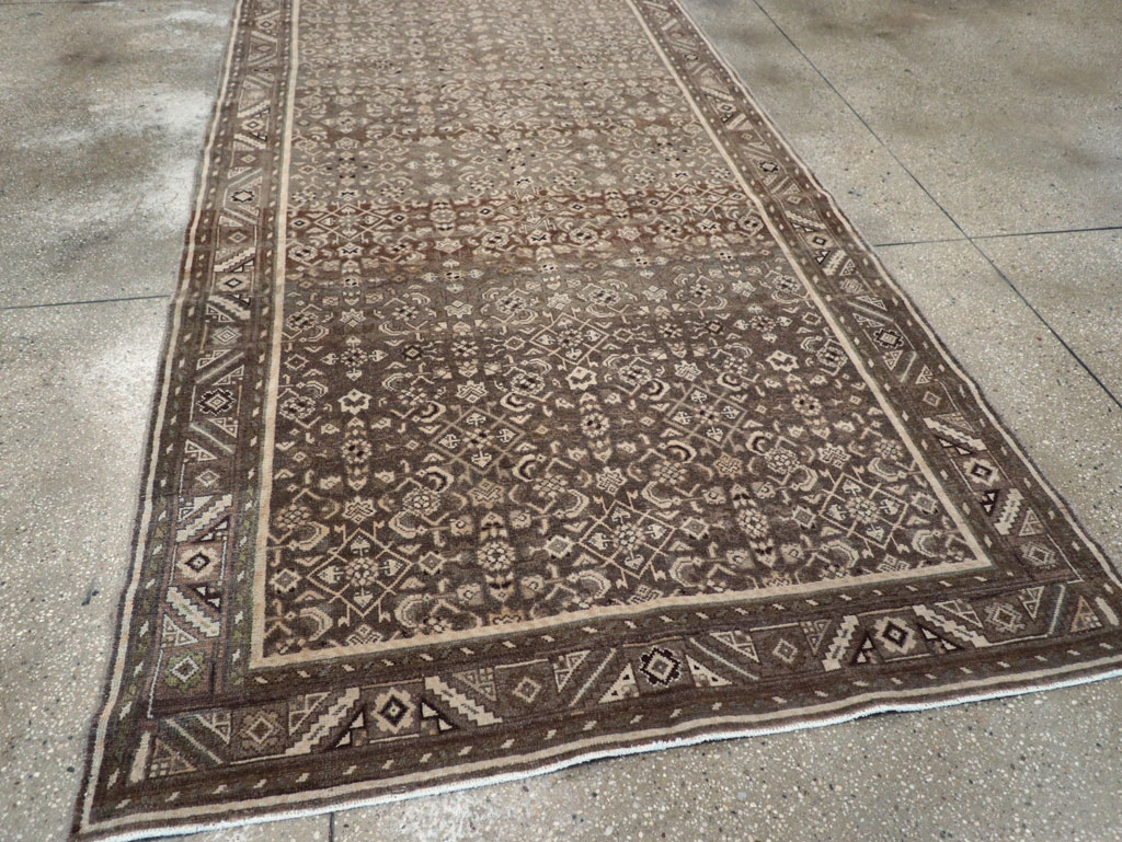Vintage Persian Malayer Wide Gallery Runner, No.25752 - Galerie Shabab