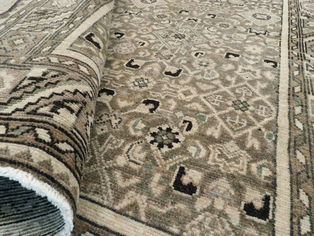 Vintage Persian Malayer Gallery Carpet, No.25760 - Galerie Shabab