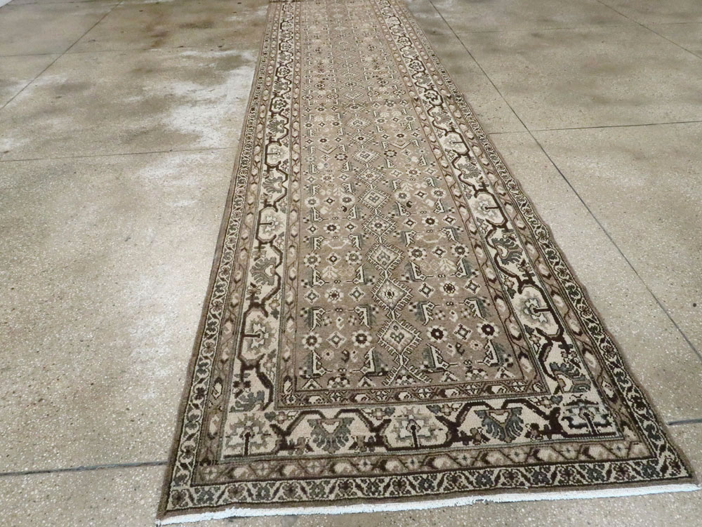 Vintage Persian Malayer Wide Gallery Runner, No.25764 - Galerie Shabab
