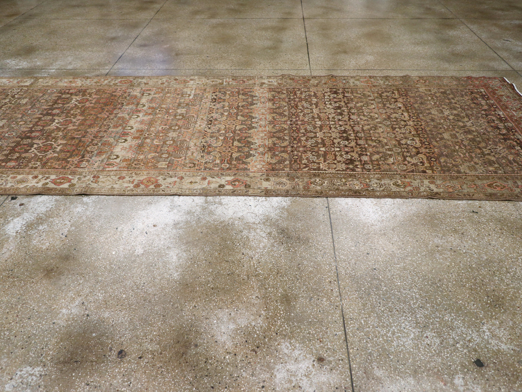 Vintage Persian Malayer Wide Gallery Runner, No.25776 - Galerie Shabab
