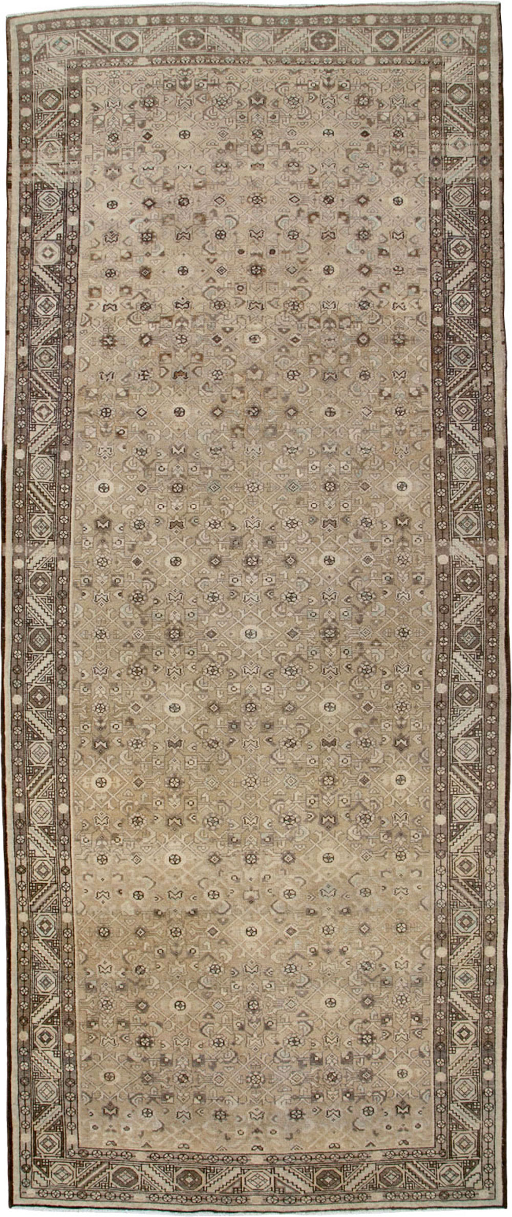 Vintage Persian Malayer Wide Gallery Runner, No.25783 - Galerie Shabab