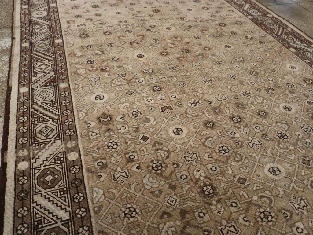 Vintage Persian Malayer Wide Gallery Runner, No.25783 - Galerie Shabab