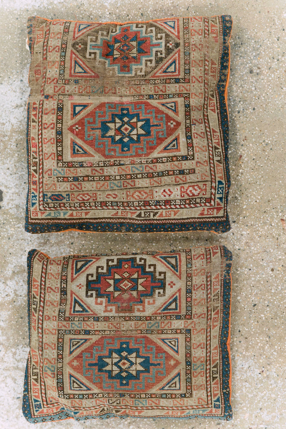 Antique Caucasian Kuba Pillow, No.25806 - Galerie Shabab
