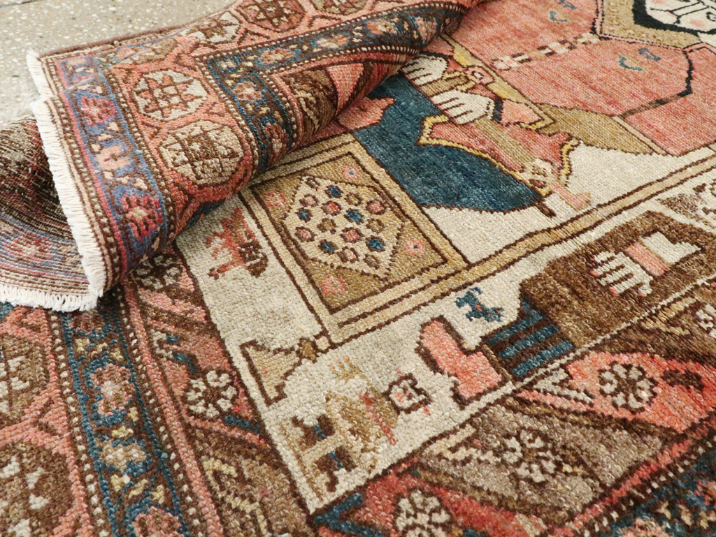 Antique Persian Pictorial Malayer Rug, No.25808 - Galerie Shabab