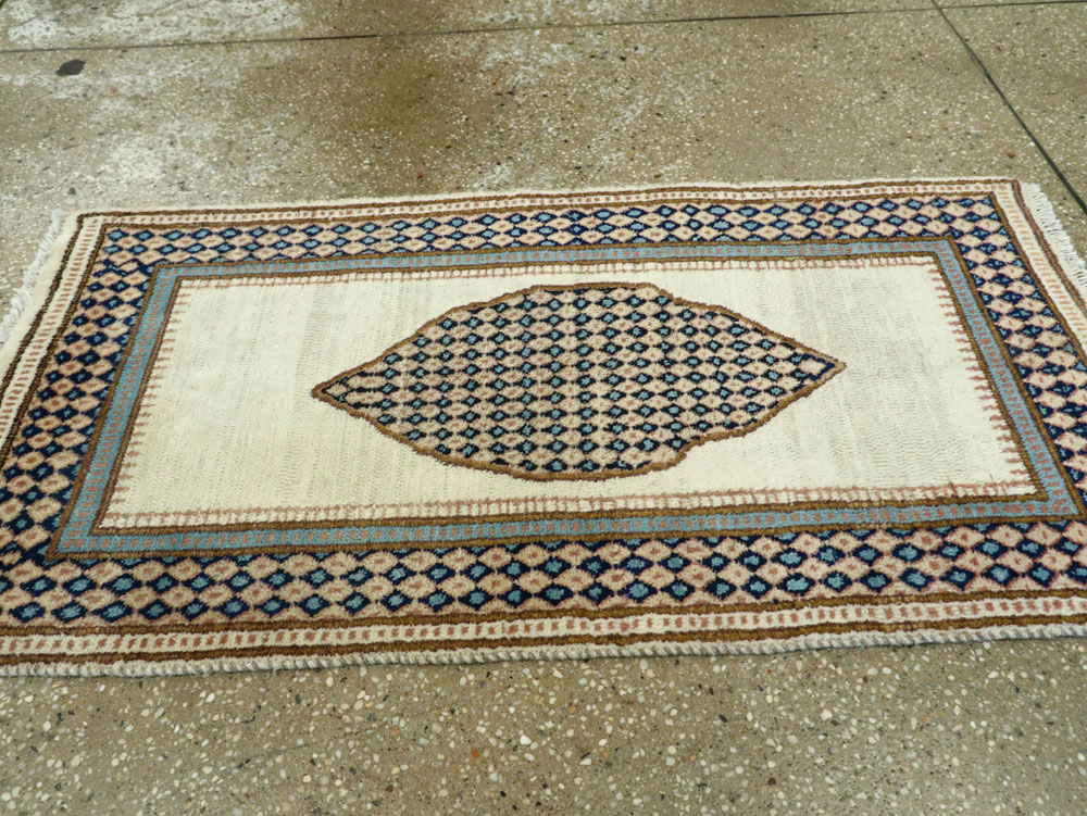 Vintage Persian Kerman Rug, No.25827 - Galerie Shabab