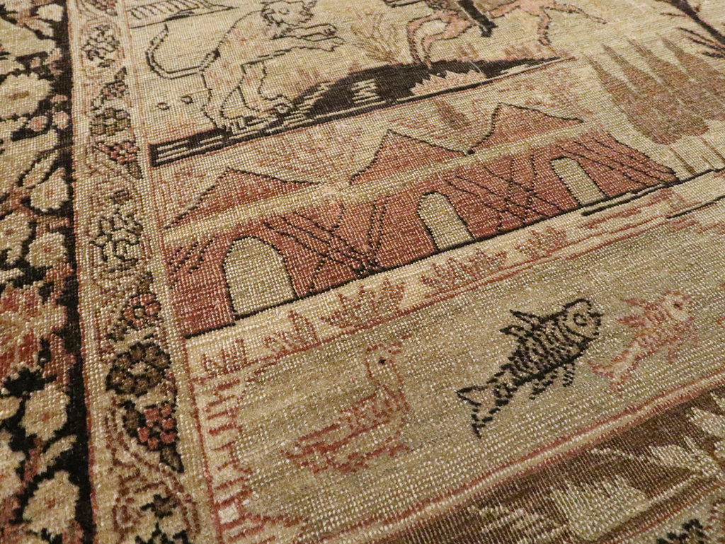 Antique Persian Pictorial Tabriz Rug, No.25828 - Galerie Shabab