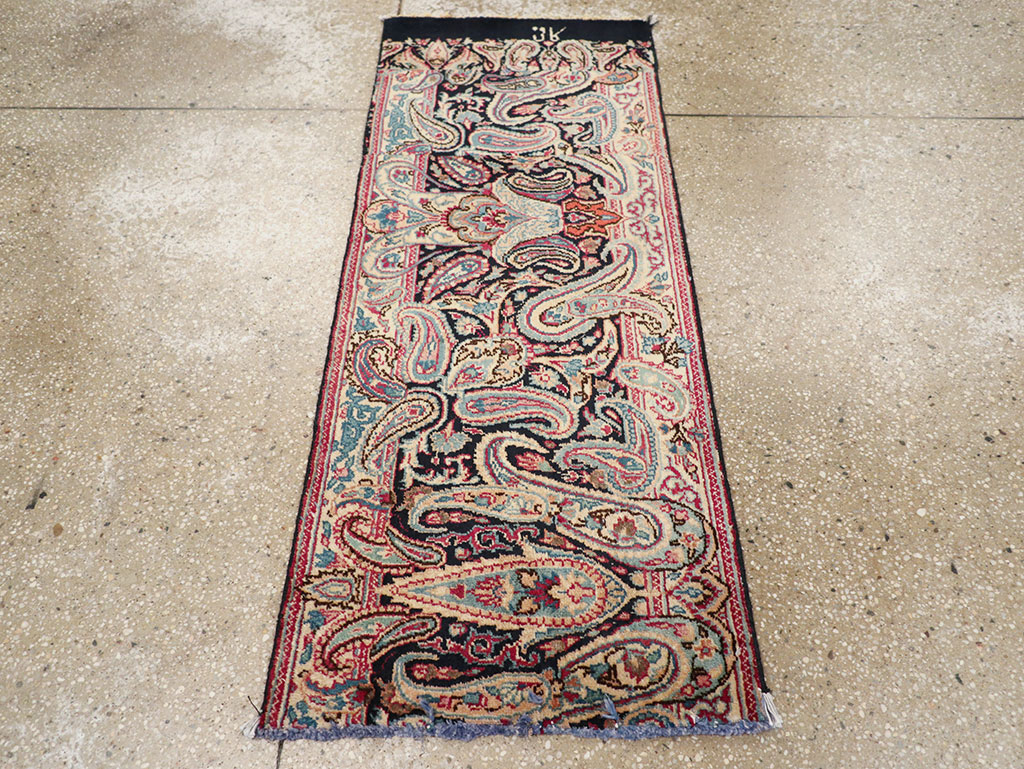 Vintage Persian Mashad Rug, No.25832 - Galerie Shabab
