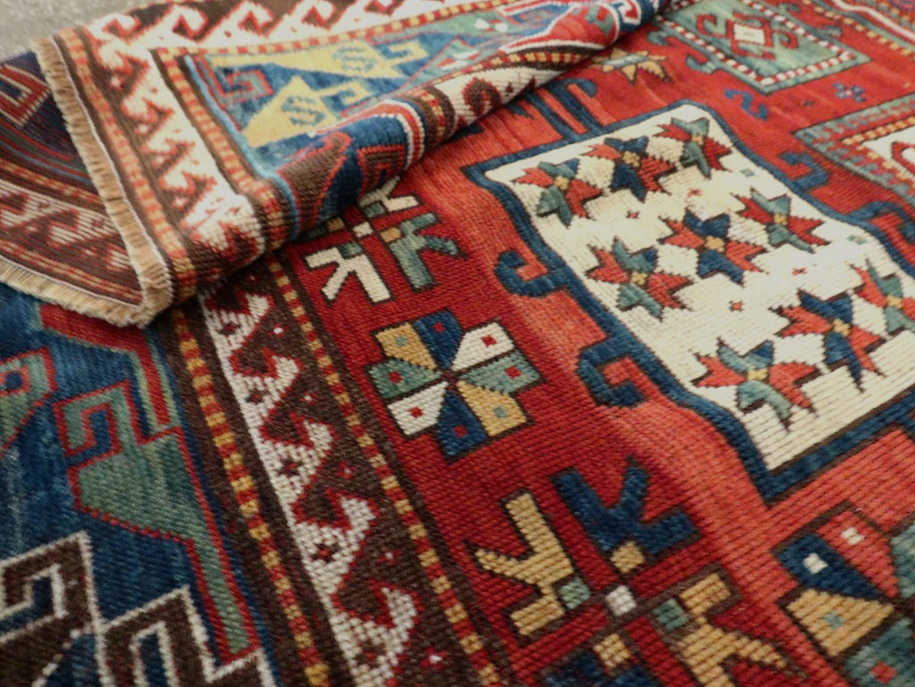 Antique Caucasian Kazak Accent Carpet, No.25858 - Galerie Shabab