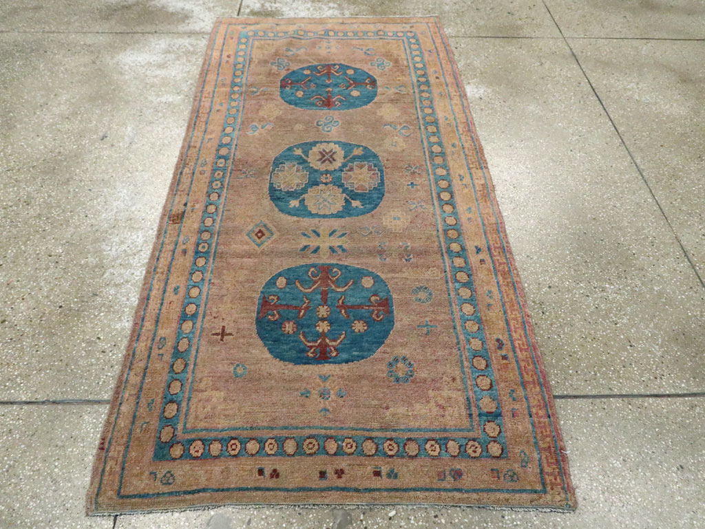 Antique East Turkestan Khotan Accent Rug, No.25862 - Galerie Shabab