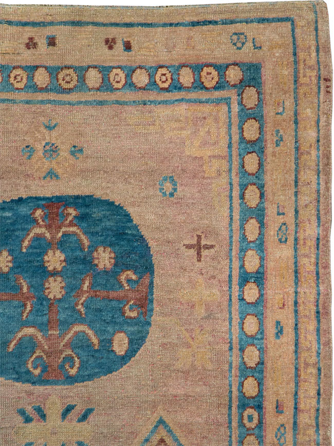 Antique East Turkestan Khotan Accent Rug, No.25862 - Galerie Shabab