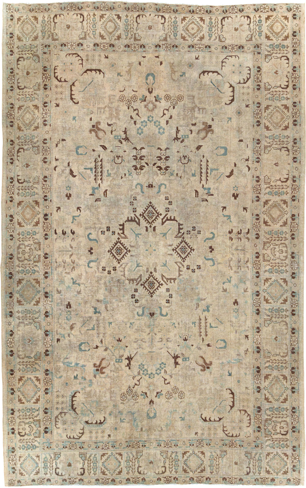 Vintage Persian Tabriz Accent Carpet, No.25867 - Galerie Shabab
