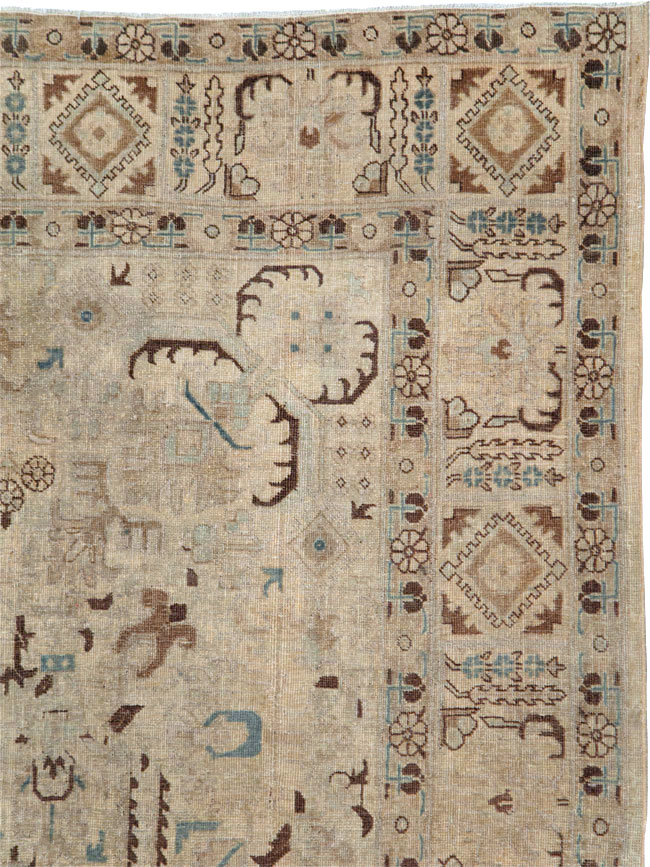 Vintage Persian Tabriz Accent Carpet, No.25867 - Galerie Shabab