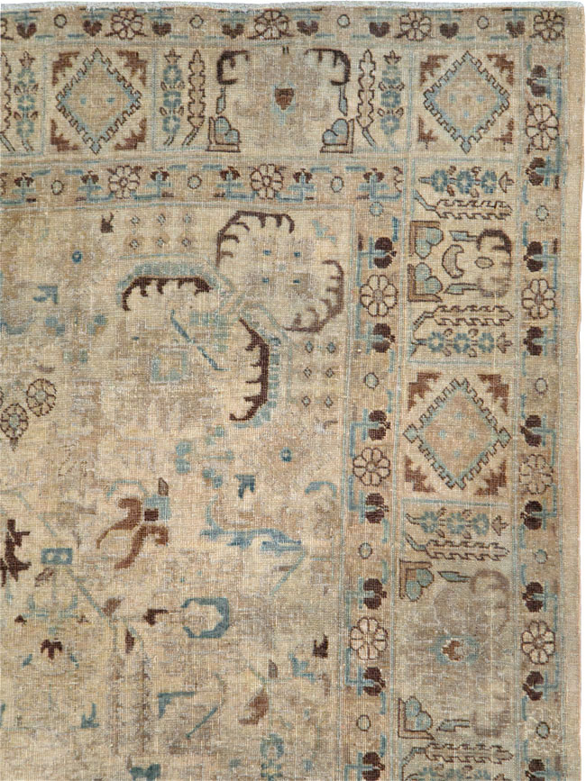 Vintage Persian Tabriz Accent Carpet, No.25867 - Galerie Shabab