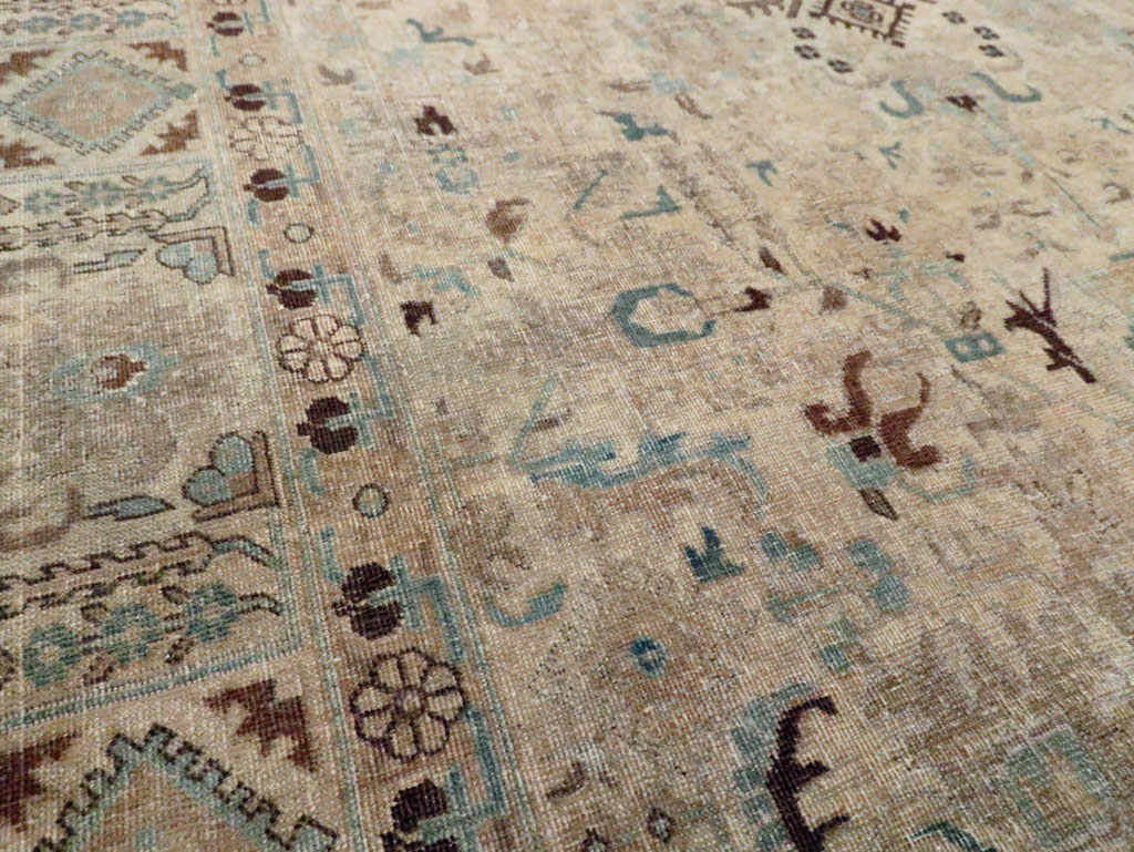 Vintage Persian Tabriz Accent Carpet, No.25867 - Galerie Shabab