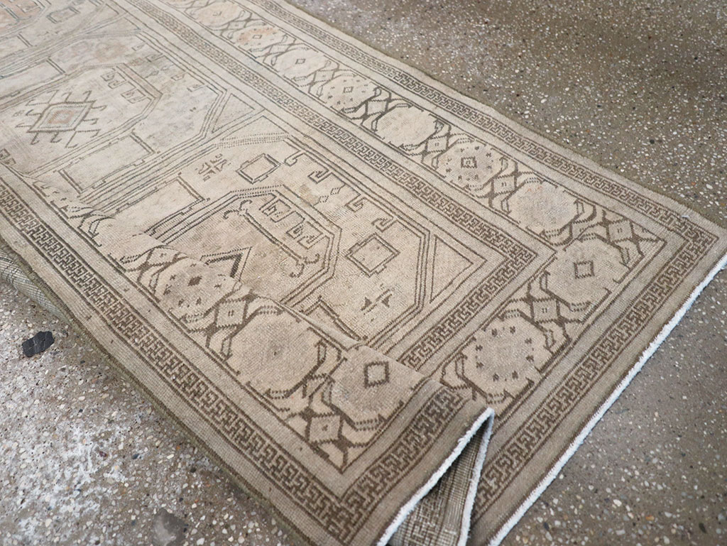 Antique Persian Tabriz Throw Rug, No.25869 - Galerie Shabab