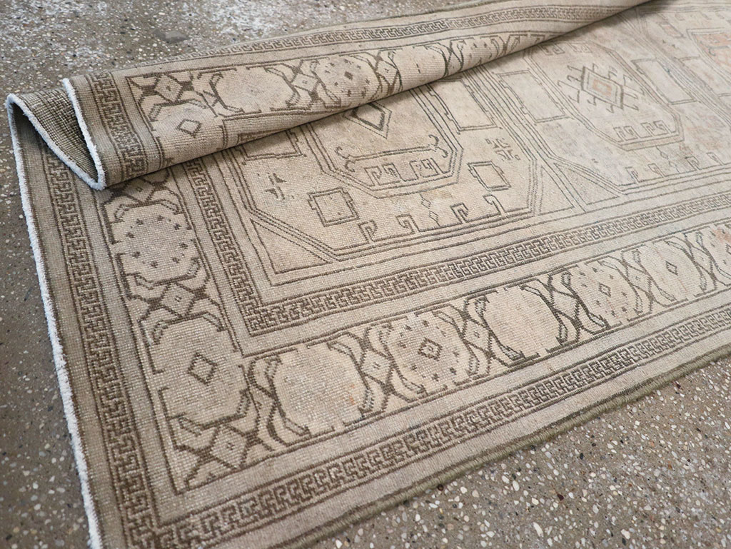 Antique Persian Tabriz Throw Rug, No.25869 - Galerie Shabab