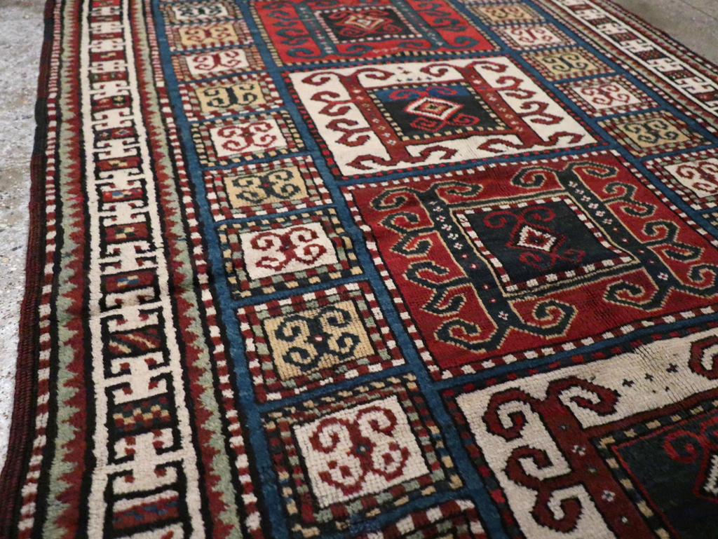 Antique Caucasian Kazak Rug, No.25877 - Galerie Shabab