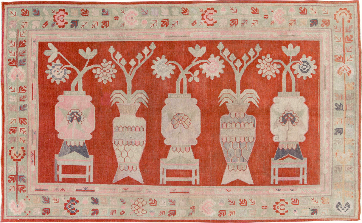Vintage East Turkestan Khotan Pictorial Rug, No.25881 - Galerie Shabab