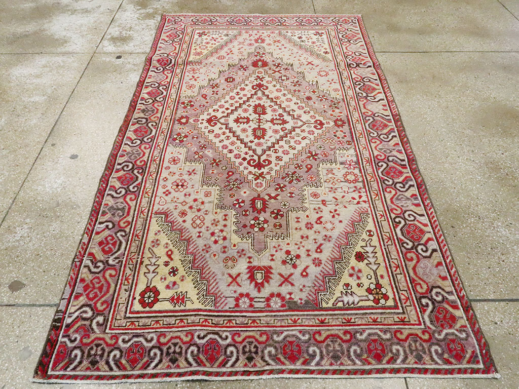 Vintage East Turkestan Khotan Rug, No.25882 - Galerie Shabab