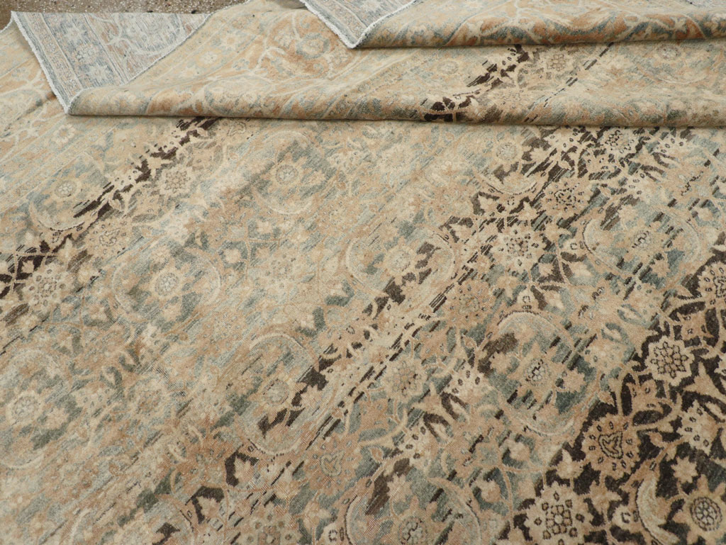 Antique Persian Lavar Kerman Carpet, No.25884 - Galerie Shabab