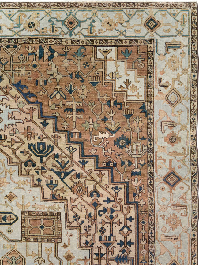 Antique Persian Heriz Carpet, No.25894 - Galerie Shabab