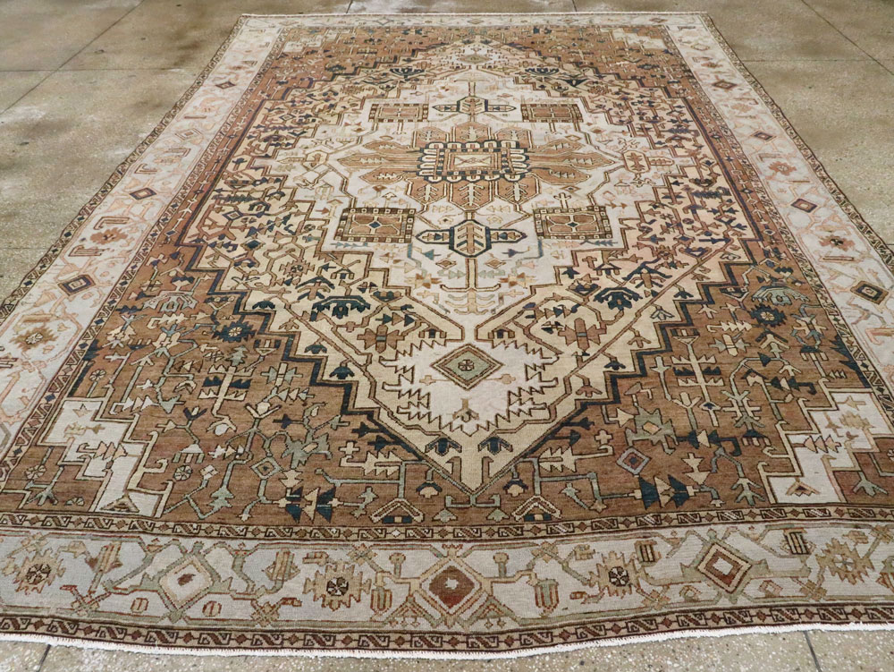 Antique Persian Heriz Carpet, No.25894 - Galerie Shabab