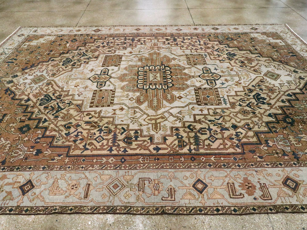 Antique Persian Heriz Carpet, No.25894 - Galerie Shabab