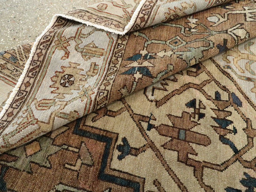 Antique Persian Heriz Carpet, No.25894 - Galerie Shabab
