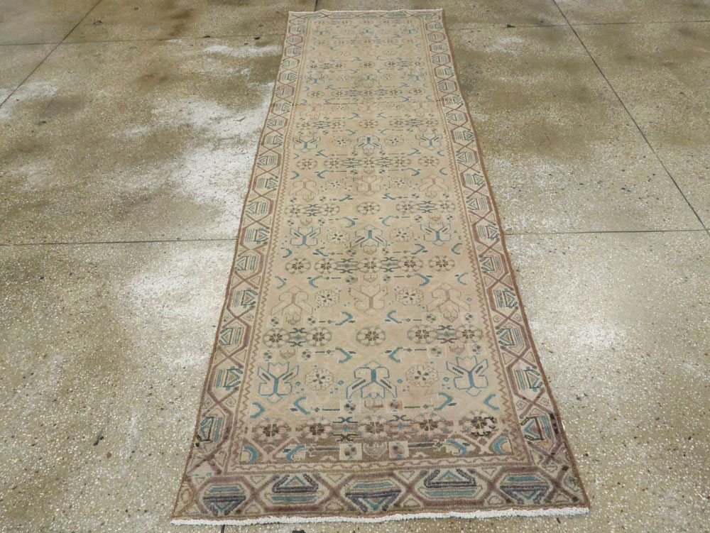 Vintage Persian Malayer Runner, No.25899 - Galerie Shabab