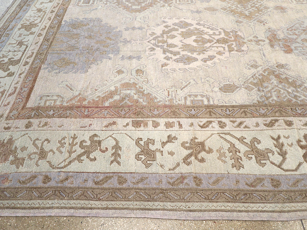 Antique Turkish Oushak Oversize Carpet, No.25900 - Galerie Shabab