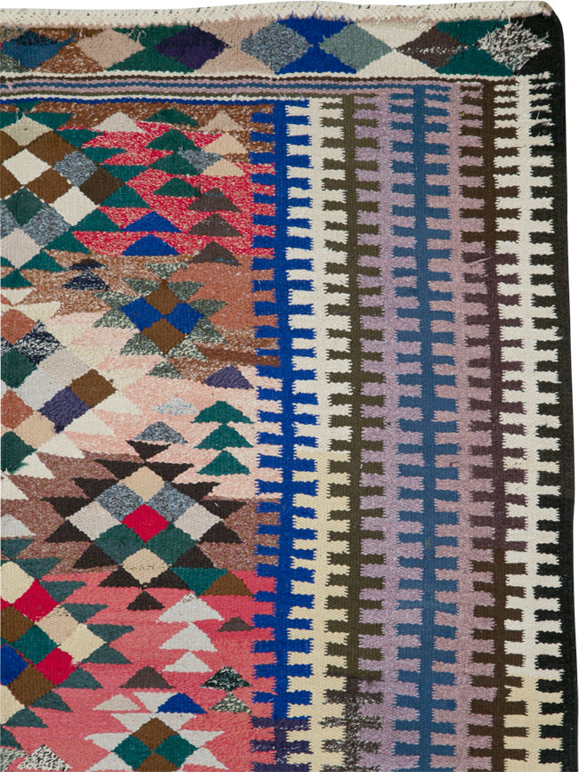 Vintage Persian Kilim, No.25902 - Galerie Shabab