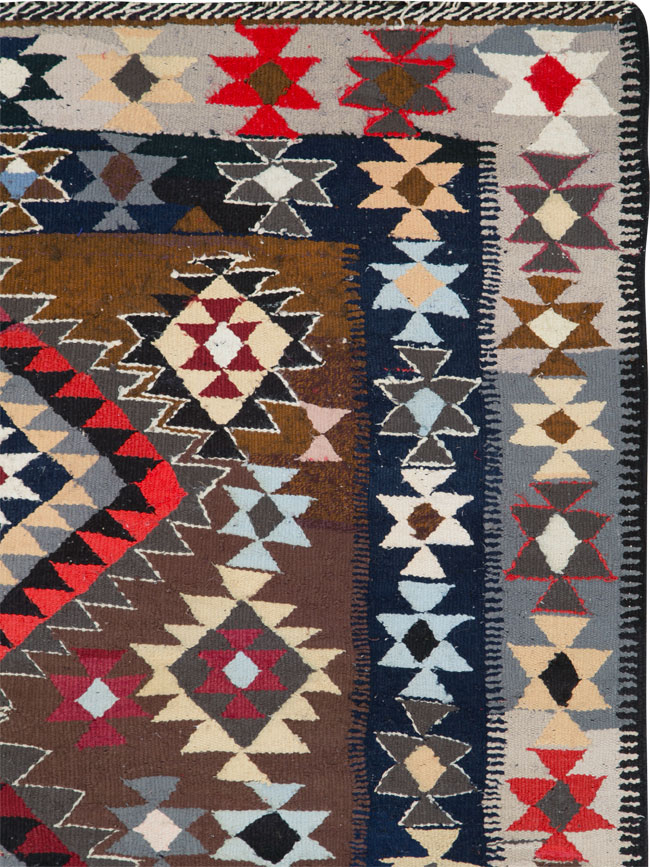 Vintage Persian Kilim, No.25911 - Galerie Shabab