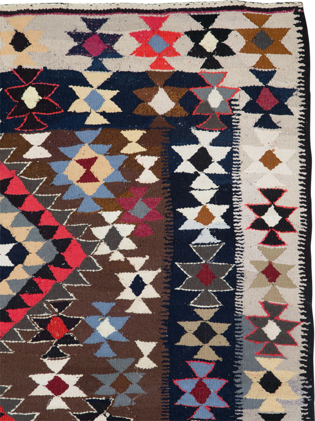 Vintage Persian Kilim, No.25911 - Galerie Shabab