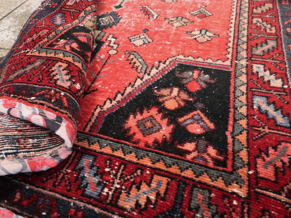 Vintage Persian Hamadan Rug, No.25916 - Galerie Shabab