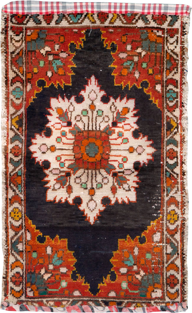 Vintage Persian Hamadan Rug, No.25927 - Galerie Shabab