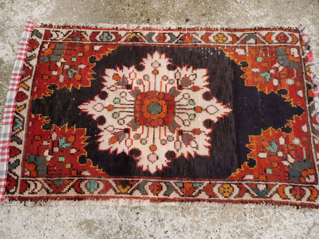 Vintage Persian Hamadan Rug, No.25927 - Galerie Shabab