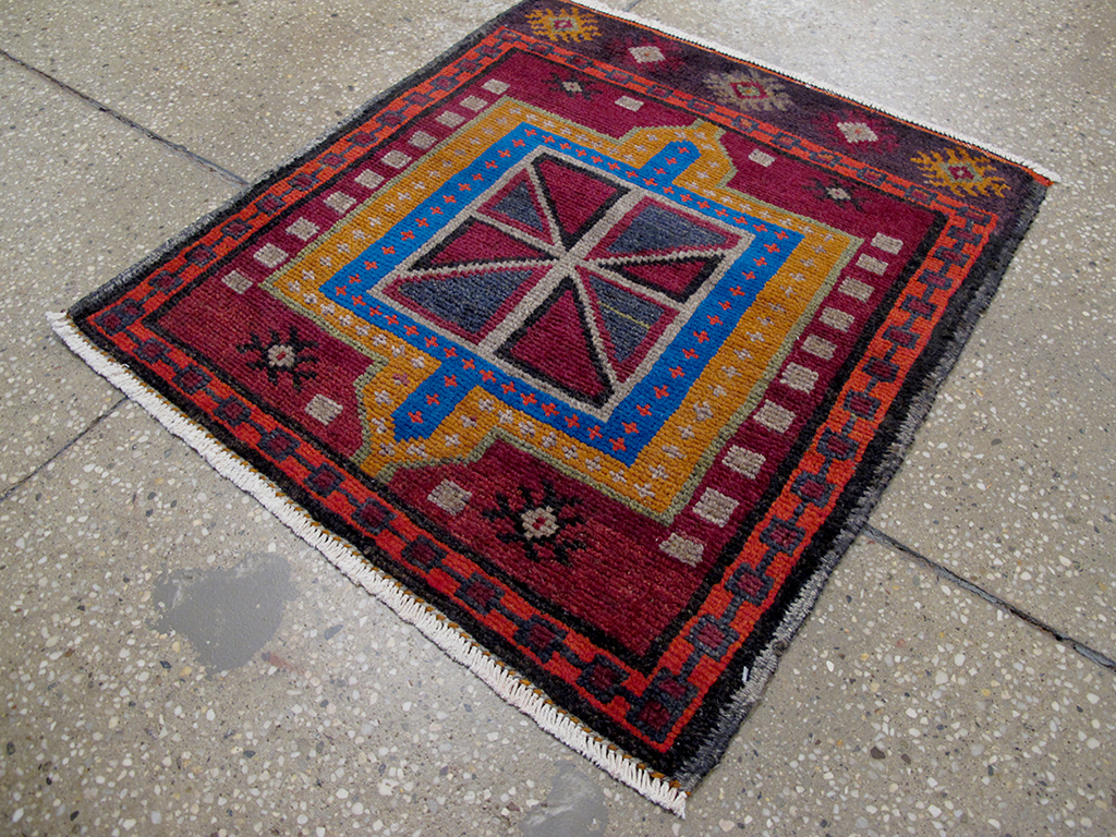 Vintage Persian Hamadan Rug, No.25931 - Galerie Shabab