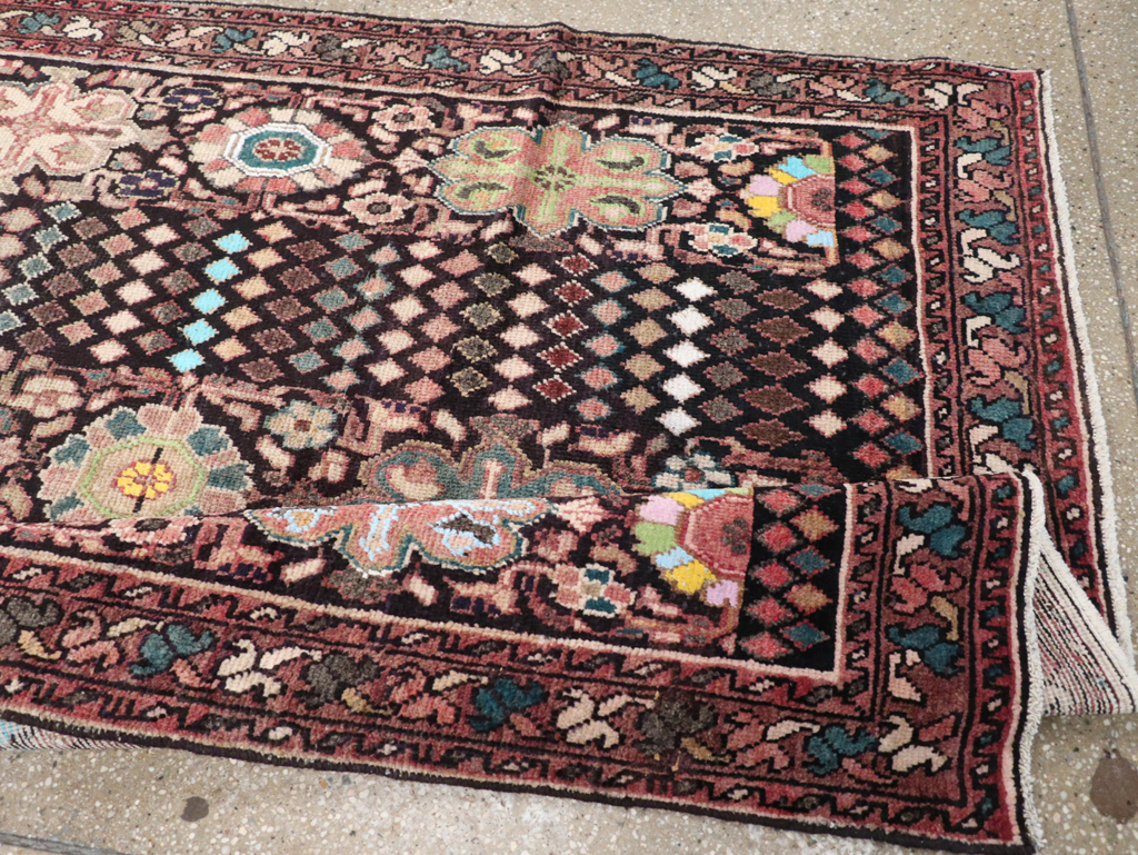 Vintage Persian Malayer Gallery Carpet, No.25934 - Galerie Shabab