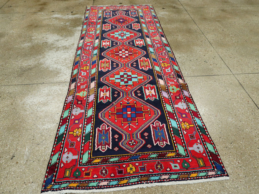 Vintage Persian Hamadan Rug, No.25936 - Galerie Shabab