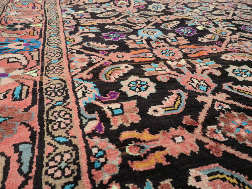 Vintage Persian Mahal Gallery Carpet, No.25943 - Galerie Shabab