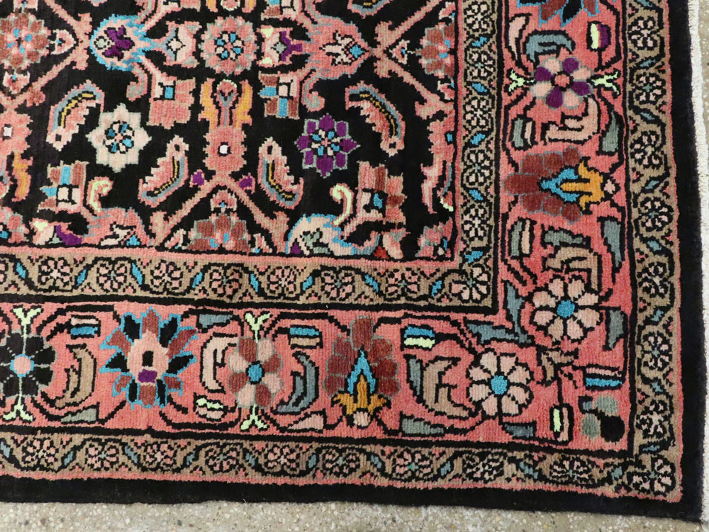 Vintage Persian Mahal Gallery Carpet, No.25943 - Galerie Shabab