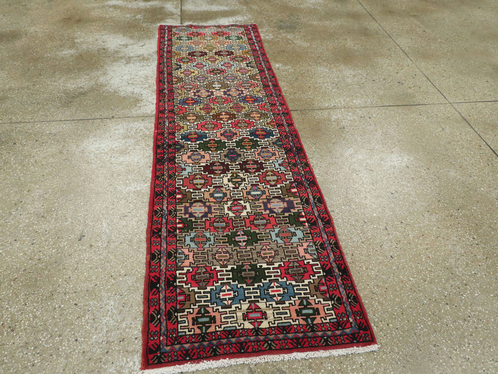 Vintage Persian Hamadan Runner, No.25945 - Galerie Shabab