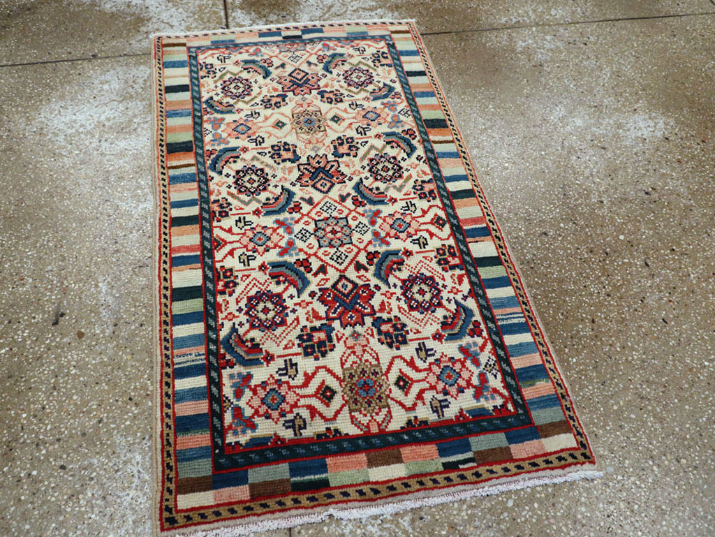 Vintage Persian Hamadan Rug, No.25947 - Galerie Shabab