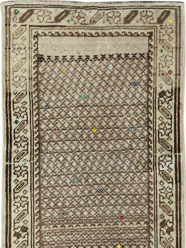 Vintage Persian Kurdish Runner, No.25949 - Galerie Shabab